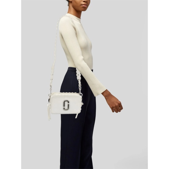 Marc Jacobs‎ Crossbody Bag The Softshot White Scalloped Preppy Festival Y2K Boho - Picture 1 of 16